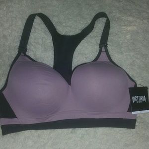 Victoria's Secret sports bra 36d